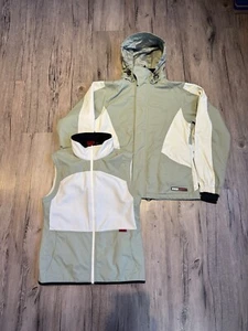 Vintage Red tag Oakley Hard shell Jacket  - Picture 1 of 11