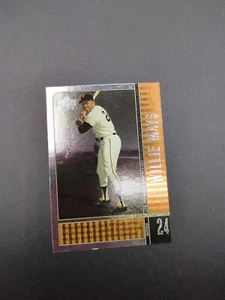 2000 Upper Deck Legends - #36 Willie Mays - Picture 1 of 2