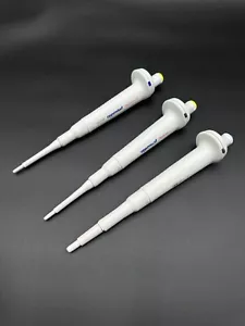 Menge 3 Eppendorf Referenz Einkanalpipetten, 2x 10-100 uL & 100-1000uL - Bild 1 von 8