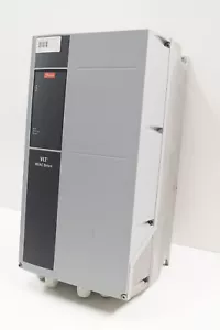Danfoss VLT HVAC Umrichter FC-102P2K2T4E55H3XXXXOXSXXXXAXBXCXXXXDX 2,2kW (822) - Bild 1 von 4