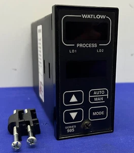 WATLOW SERIES 985 / 985A-1BB0-0000 REV H TEMPERATURE CONTROLLER - Picture 1 of 9