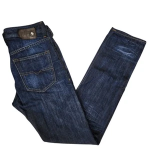 Jeans Diesel Para Hombres Buster Regular Ajustados Cónicos Lavado Oscuro Botón Completo Frontal 30x32 - Imagen 1 de 9