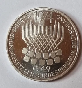 BRD 5 DM 1974 F, 25 Jahre Grundgesetz - Bild 1 von 2
