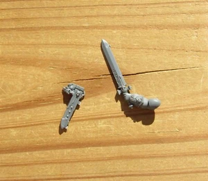 40K Space Marines Company Heroes Captain Power Sword Bits - Picture 1 of 1