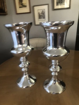 2 jarrones grandes de vidrio reflectante plateado de 17" estilo huracán Foto 1 de 4
