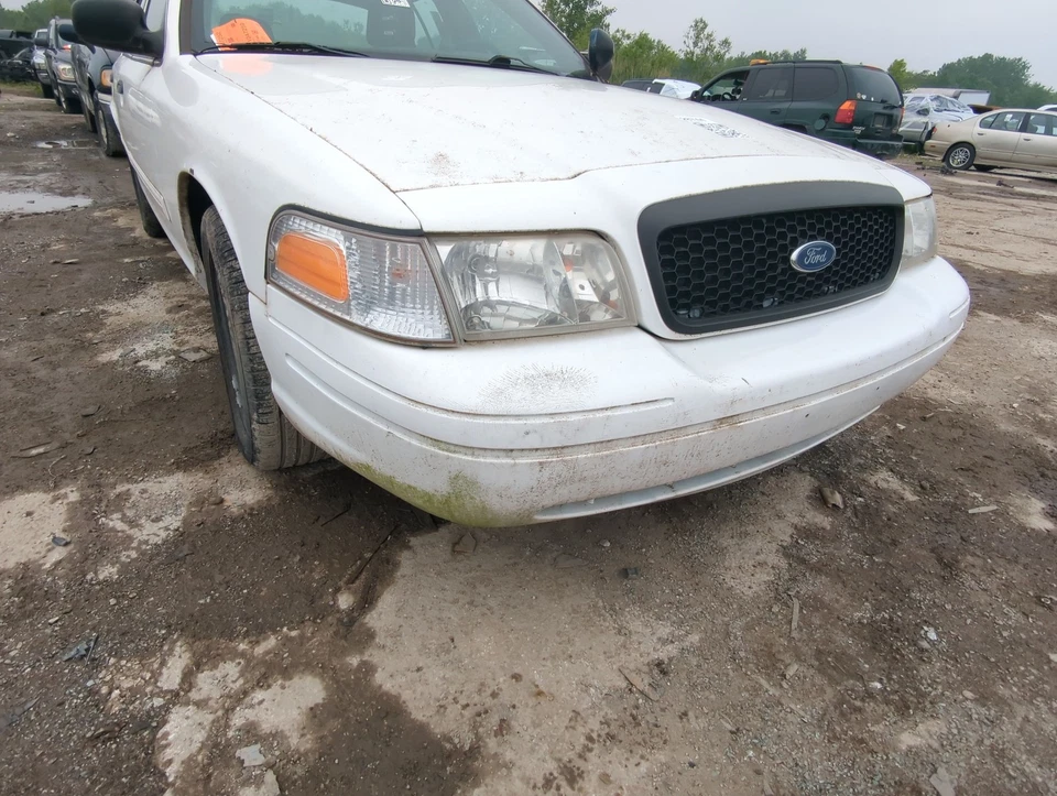 2006-2011 Ford Crown Victoria Front Bumper - Oem PM3MV - Imagem 1 de 3