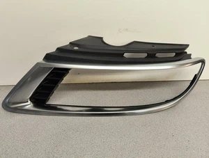 2010-2011 SAAB 9-5 Left LH Driver Side Headlight Trim Bezel 12841974 - Picture 1 of 16