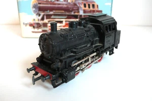 TRAINS MARKLIN ÉCHELLE "HO" TENDERLOKOMOTIVE REF.3000 ANNÉES 70 FONCTIONNE AV/AR - Picture 1 of 10