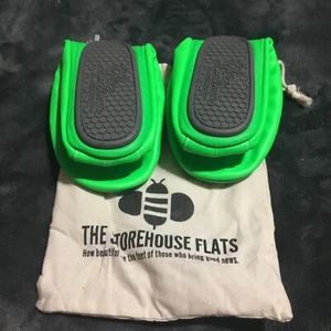 The Storehouse flache Schuhe grün Lackleder faltbar Größe 9 - Bild 1 von 3