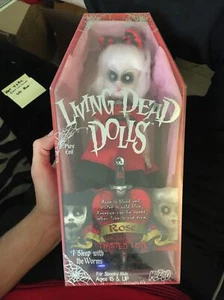 Living Dead Dolls Twisted Love Rose * NEW SEALED * - Picture 1 of 5
