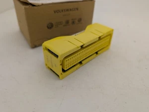 New GENUINE VW Golf MK7 Crafter Skoda Kodiaq Karoq Airbag Wiring Connector Plug - Picture 1 of 1