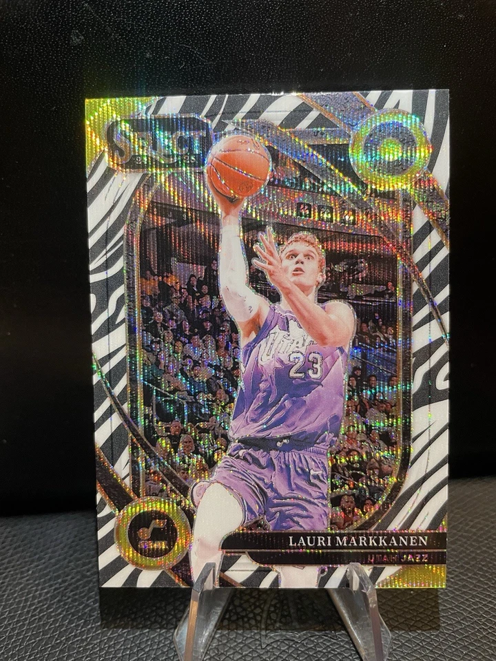 Lauri Markkanen ZEBRA 🦓 2024-25 Panini Select Courtside Prizm SSP Foto 1 de 4