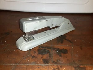 Vintage Swingline Stapler Gray 8 Inch Long Island City NY - Picture 1 of 5