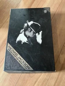 Hot Toys Michael Jackson Billie Jean 1/6 Figure Mint Condition - Picture 1 of 13