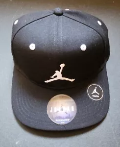 Sombrero Jordan SnapBack Talla Juvenil OSFA Niños 100% Auténtico Nike 9A1795-F66 Nuevo con etiquetas - Imagen 1 de 7