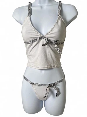 Juego de cami y tanga con logotipo blanco Hustler Foto 1 de 4