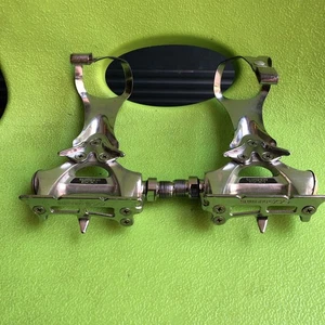 PEDALI VINTAGE SHIMANO 600 PLATFORM ~ SENZA CINGHIE - Foto 1 di 9