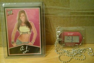 WWE A.J. AJ LEE TOPPS 2013 AUTHENTIC AUTOGRAPH AUTO DOG TAG & CARD VERY RARE $$$