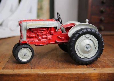 De colección Hubley Ford 961 Powermaster Tractor 1/12 Diecast Modelo Granja Juguete Foto 1 de 4