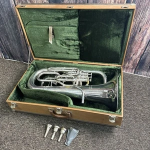Willson TA2900 Euphonium - Picture 1 of 8