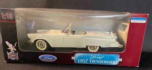 Road Signature Collection - White 1957 Ford Thunderbird - 1:18 Scale NIB - Picture 1 of 8