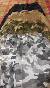 2 Neue Land s End Hosen einfarbig größe 164 Neupreis 60 zu haben für 20euro - Bild 1 von 2