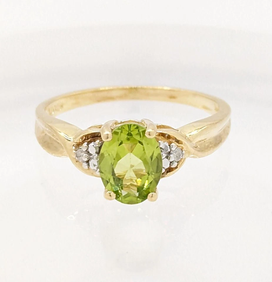 10k Yellow Gold Peridot Diamond Open Work Setting X Cross Shank Band Ring Size-7 - Image 1 of 4