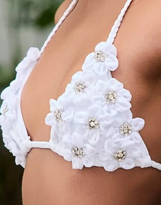 Blusa de biquíni triangular Delilah nova com etiquetas por Beach Bunny - Imagem 1 de 4