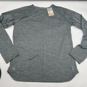 Men's Nike yoga dri-fit crewneck long sleeve top. Size M NWT retails $85 - Picture 1 of 11