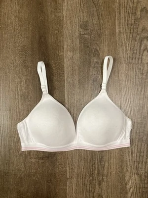 Hanes White Wire Free T Shirt Bra Cotton Size Medium  - Image 1 of 4