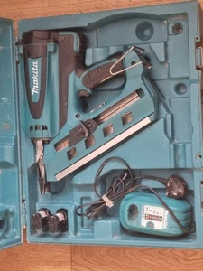 Makita GN900 First fix nail gun - Picture 1 of 1