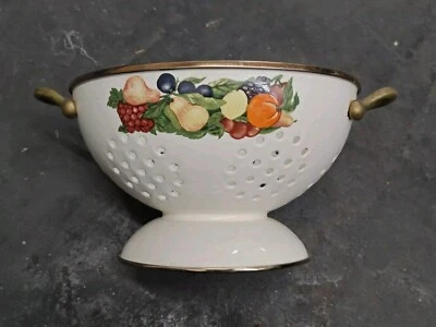  Colador de cocina vintage colador metal esmalte Regency Club ramo de frutas latón Foto 1 de 4
