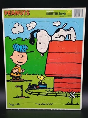 Bandeja rompecabezas Peanuts Golden 4688B marco extra grueso Charlie Brown Snoopy Woodstock Foto 1 de 4