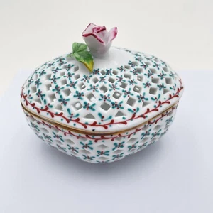Vintage ROYAL DANUBE 1886 TRINKET/PIN FLORAL Porzellan Covered Box TOP! - Bild 1 von 9