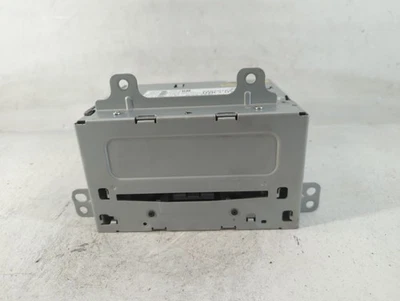 Receptor de rádio 2011-2012 Buick lacrosse AM FM leitor de CD ZTUWM - Imagem 1 de 4