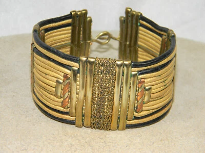 Pulsera ancha de latón y cuero cobre dorado negro Foto 1 de 4