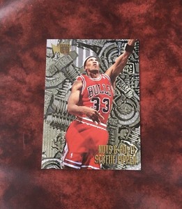 1995/96 Scottie Pippen Fleer Metal Nuts & Bolts Chicago Bulls #216