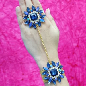 Bracciale donna strass floreale quadrato gioiello moda metallo catena dita 01021 - Foto 1 di 12