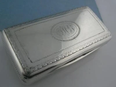 Caja de tabaco de plata Jorge III de calidad Thomas Phipps y Edward Robinson Londres c1800 Foto 1 de 4