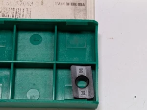 Single NEW DAPRA XPET160416-DMP357 Carbide Insert 29240 - Picture 1 of 2