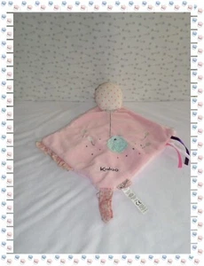 ④ - Doudou D'Activités Carré Ballon Rose Attache Sucettes Rubans Oiseau Kaloo - Picture 1 of 3