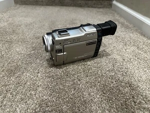 Sony DCR-TRV9 Digital Video Camera miniDV - Picture 1 of 5