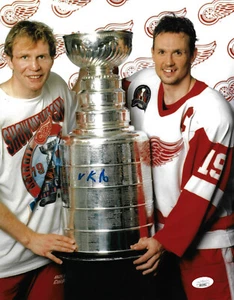 Vladimir Konstantinov Detroit Red Wings handsigniert 11×14 Stanley Cup Yzerman - Bild 1 von 3