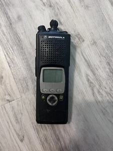 Motorola XTS5000 II 700/800 Mhz Two Way Hand Held Portable Radio H18UCF9PW6AN - Picture 1 of 5