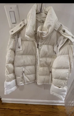 MONCLER Women's Cream  Netted puffer Converts Into vest. Size 1.  Retails $2200 - Image 1 of 4