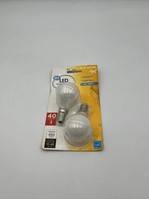 Great Value 2 Bulbs 4 Watts/40 W Equiv. LED Soft White Dimmable Light Bulbs. - Image 1 of 4