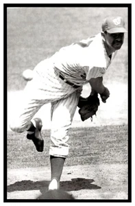 Camilo Pascual (1968) Minnesota Twins Vintage Baseball Postcard PCMT - Picture 1 of 2