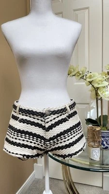 Iro短裤尺寸38 $395 — 第 1/4 张图片