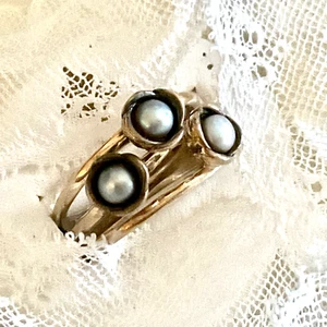 Anello vintage PANDORA 3 desideri in argento sterling con perle grigie misura 7,25 ish - Foto 1 di 7