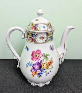 VTG 1932-44 SCHUMANN DRESDEN Porcelain Tea/Coffee Pot, 18oz, 7" Height, Germany - Picture 1 of 11
